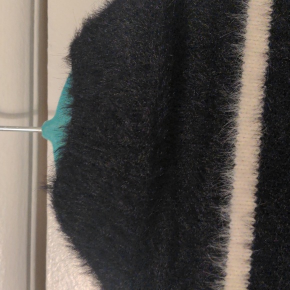 VOLCOM NWOT 3/4 Sleeve Striped Fuzzy Sweater XS (0/2) - Picture 6 of 7